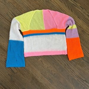 Adorable cropped multi color sweater